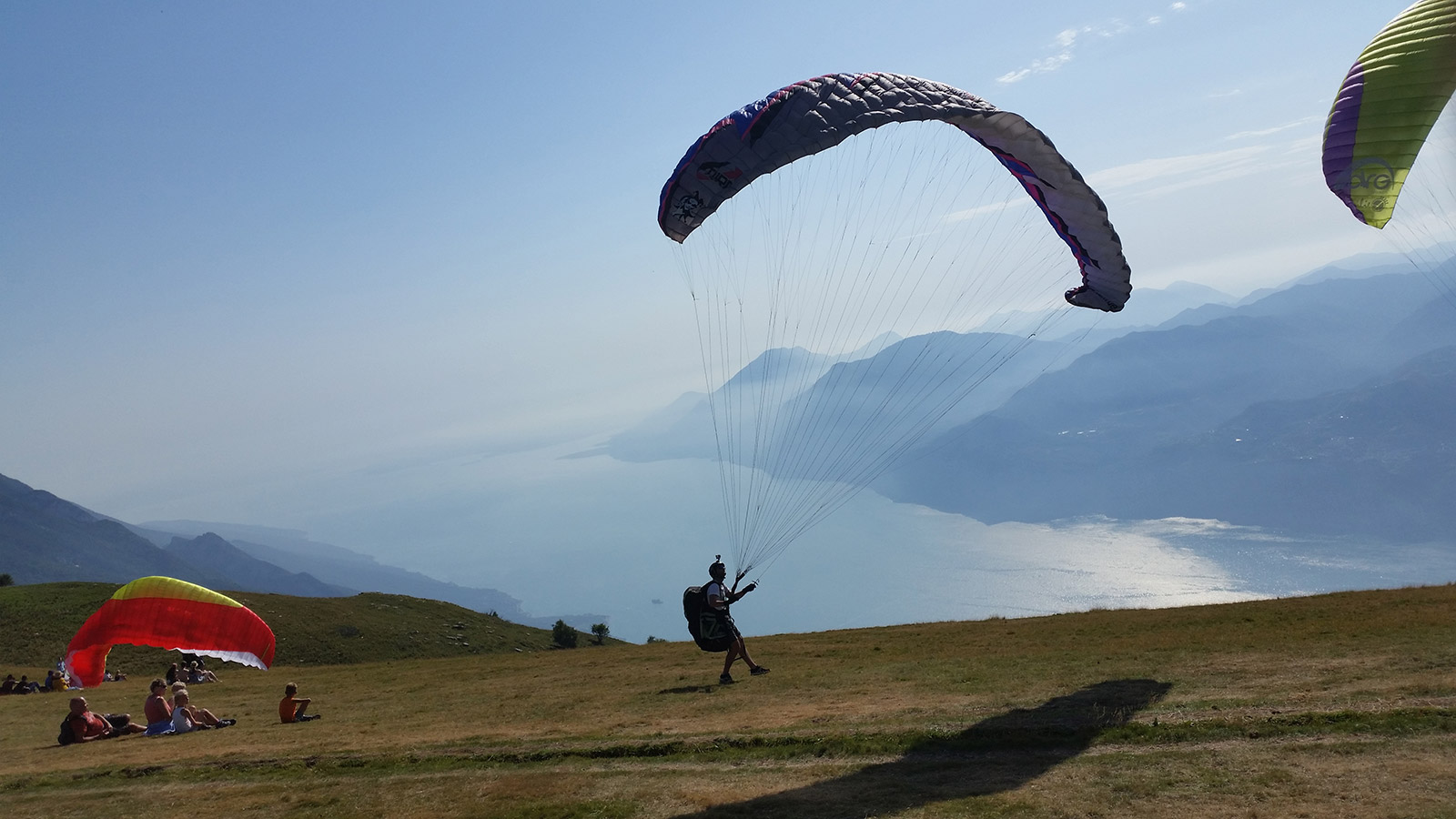 Gleitschirmflieger auf dem Monte Baldo - Author: Peter.stillhard