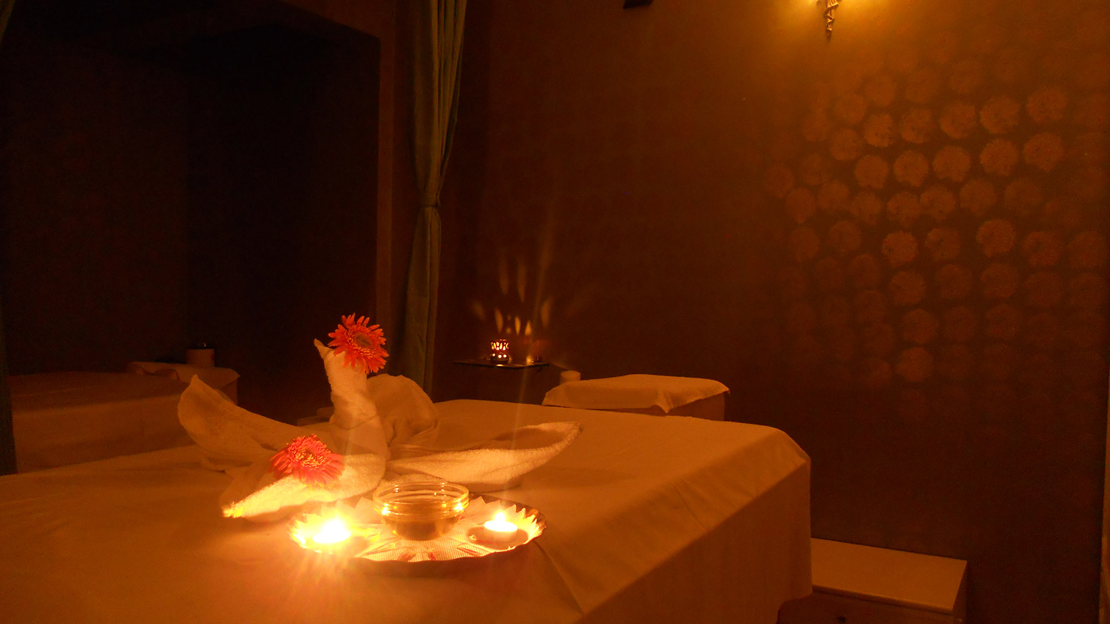 spa interior from wikimedia - Author: Avilash Behera